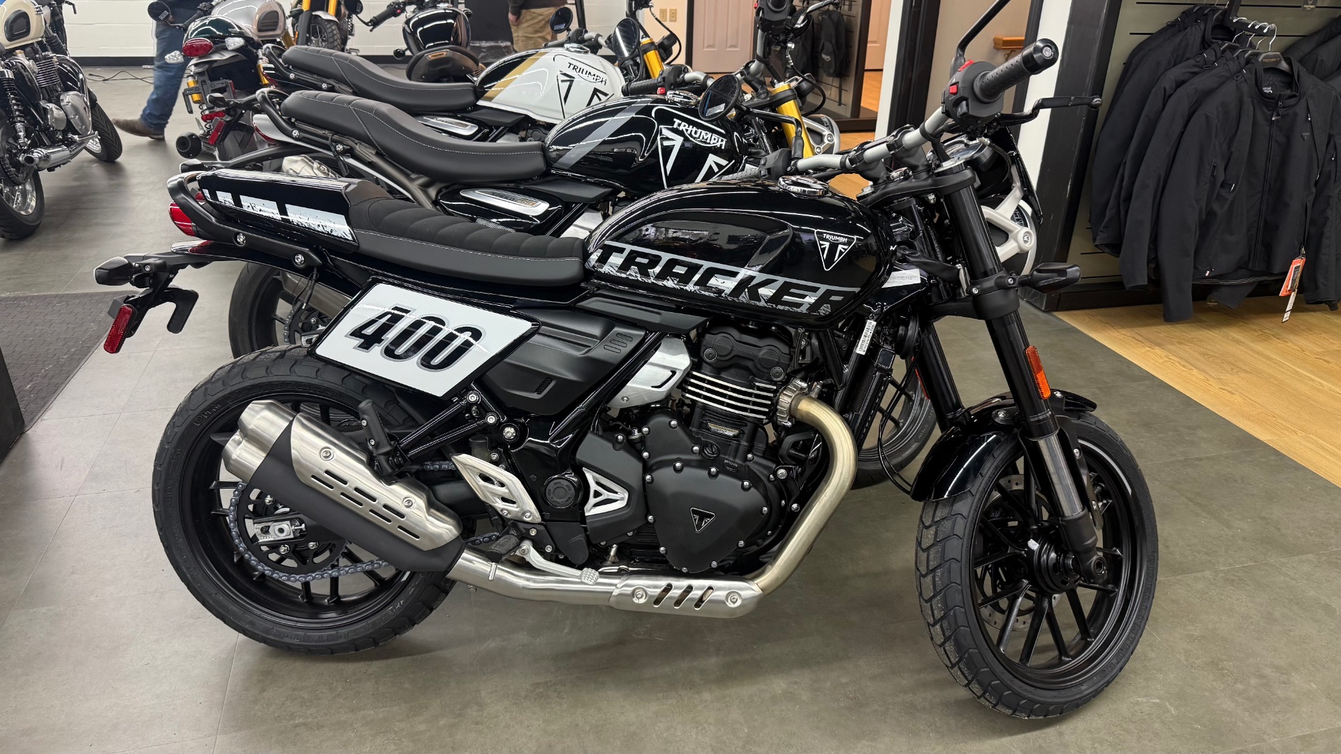  SPOT R 400 新品未開封+STORM100 New 2027 Triumph Tracker 400 Phantom Black Motorcycles For Sale in