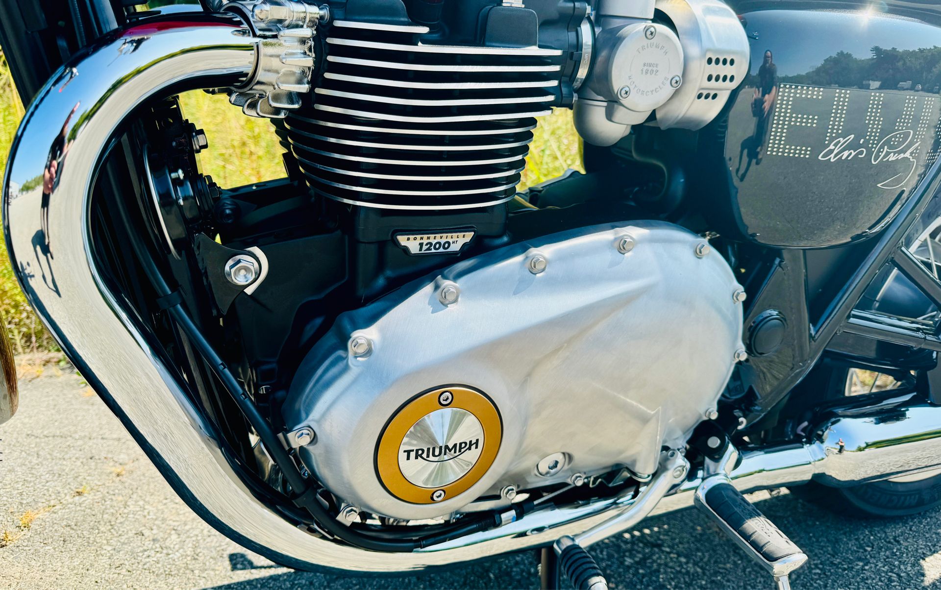 2025 Triumph Bonneville T120 Elvis Presley Limited Edition in Manchester, New Hampshire - Photo 14