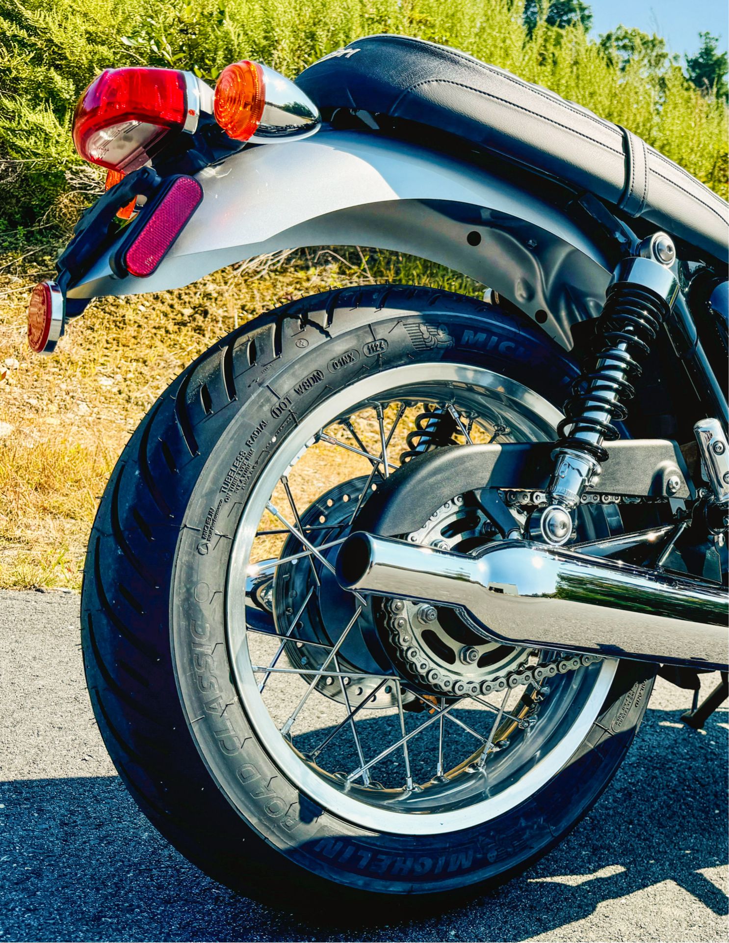 2025 Triumph Bonneville T120 Elvis Presley Limited Edition in Manchester, New Hampshire - Photo 21