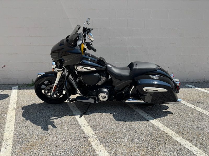 2022 Indian Motorcycle Chieftain® in Manchester, New Hampshire - Photo 4