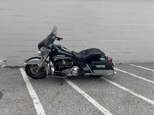 2013 Harley-Davidson Electra Glide® Ultra Limited in Manchester, New Hampshire - Photo 4