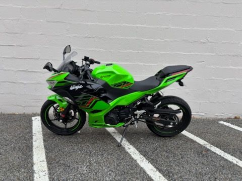 2023 Kawasaki Ninja 400 ABS KRT Edition in Manchester, New Hampshire - Photo 4