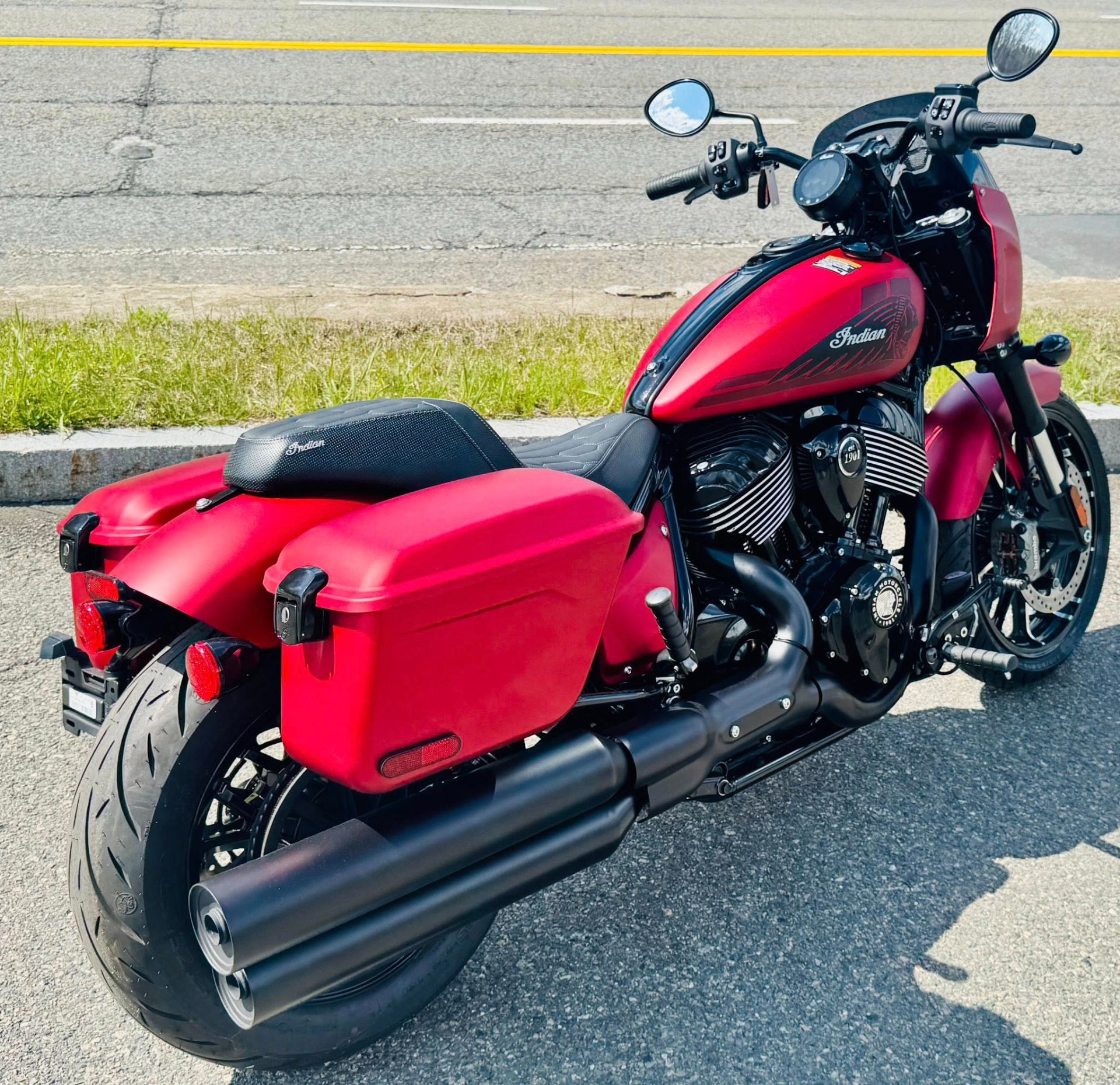 2025 Indian Motorcycle Sport Chief RT in Manchester, New Hampshire - Photo 5