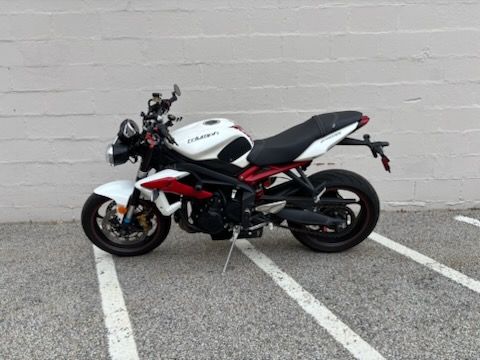 2013 Triumph Street Triple R ABS in Manchester, New Hampshire - Photo 4