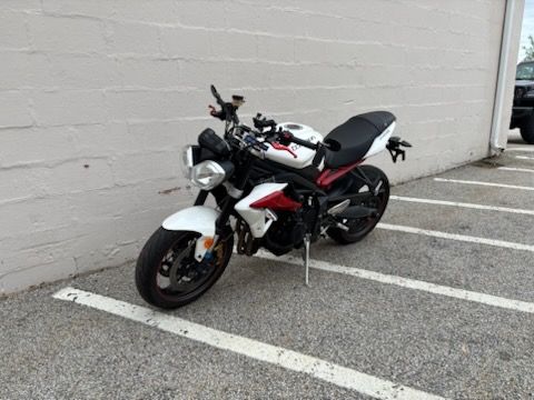 2013 Triumph Street Triple R ABS in Manchester, New Hampshire - Photo 5