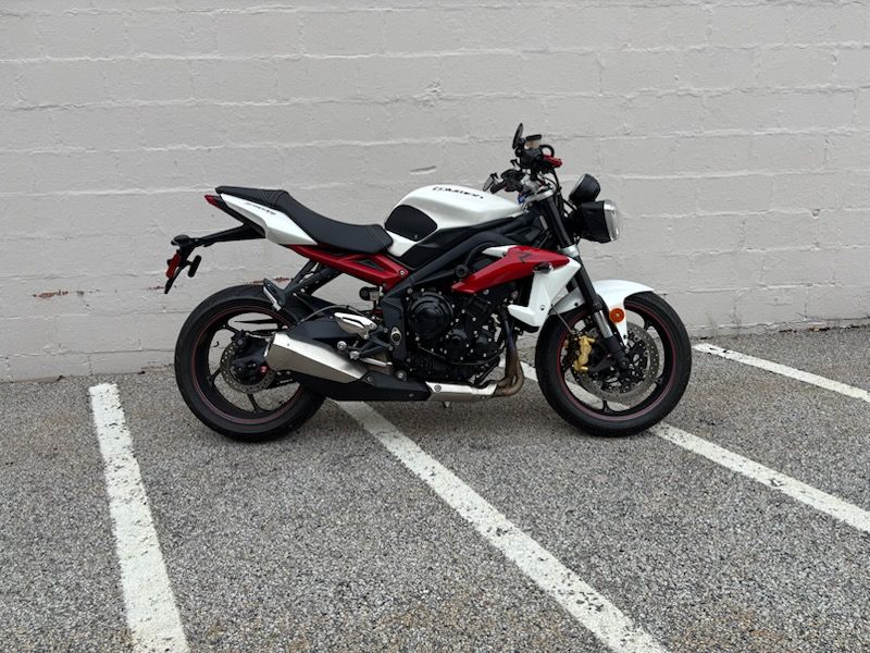 2013 Triumph Street Triple R ABS in Manchester, New Hampshire - Photo 1