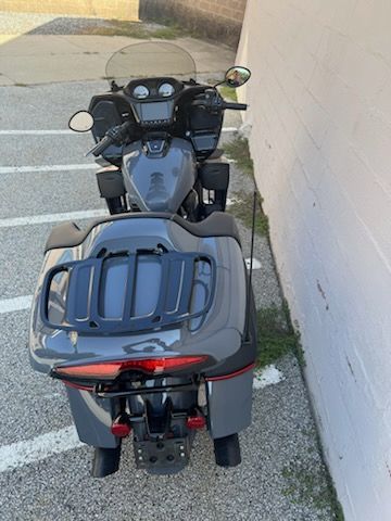 2023 Indian Motorcycle Pursuit® Dark Horse® with Premium Package in Manchester, New Hampshire - Photo 16