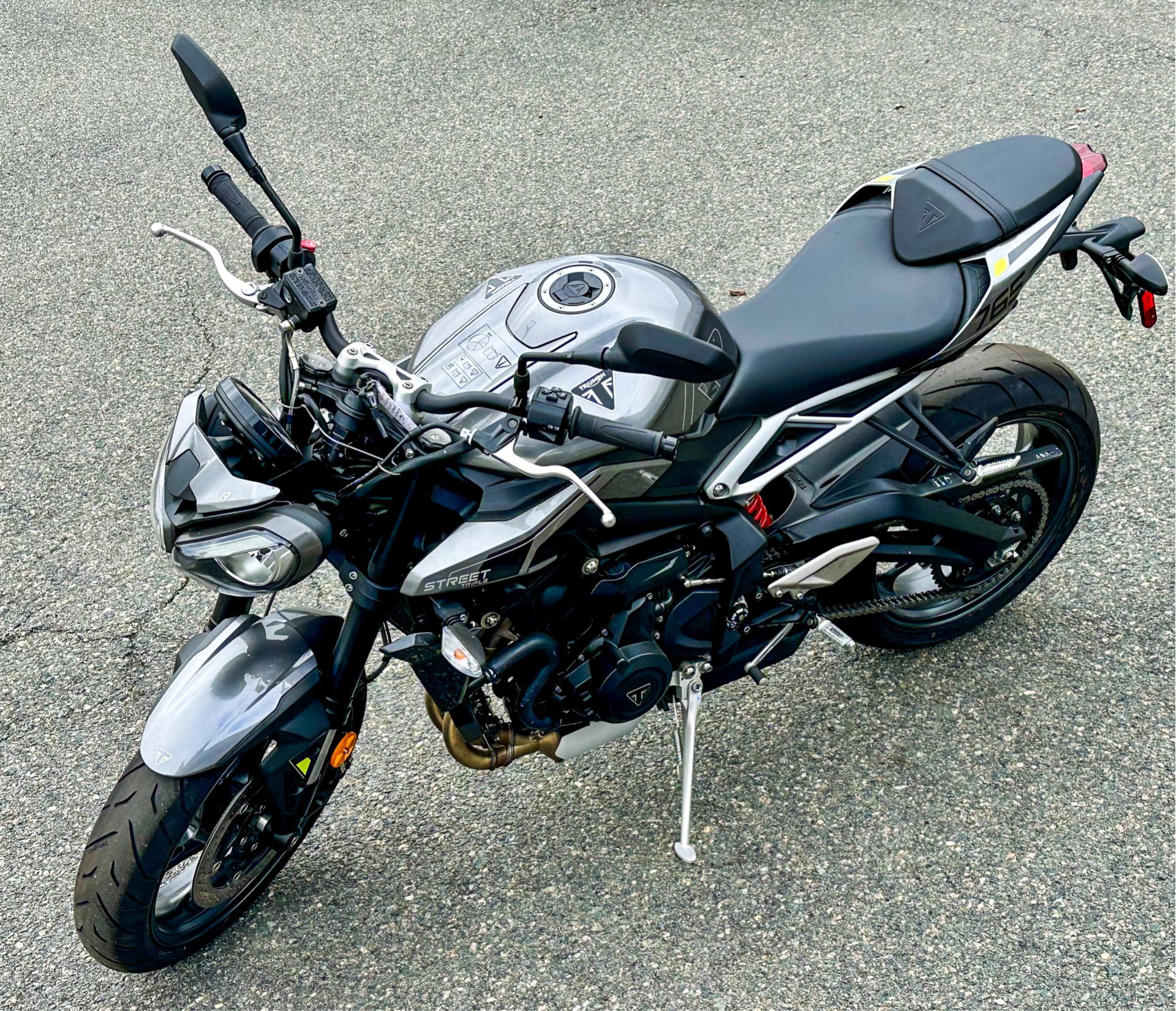 2024 Triumph Street Triple 765 R in Manchester, New Hampshire - Photo 17