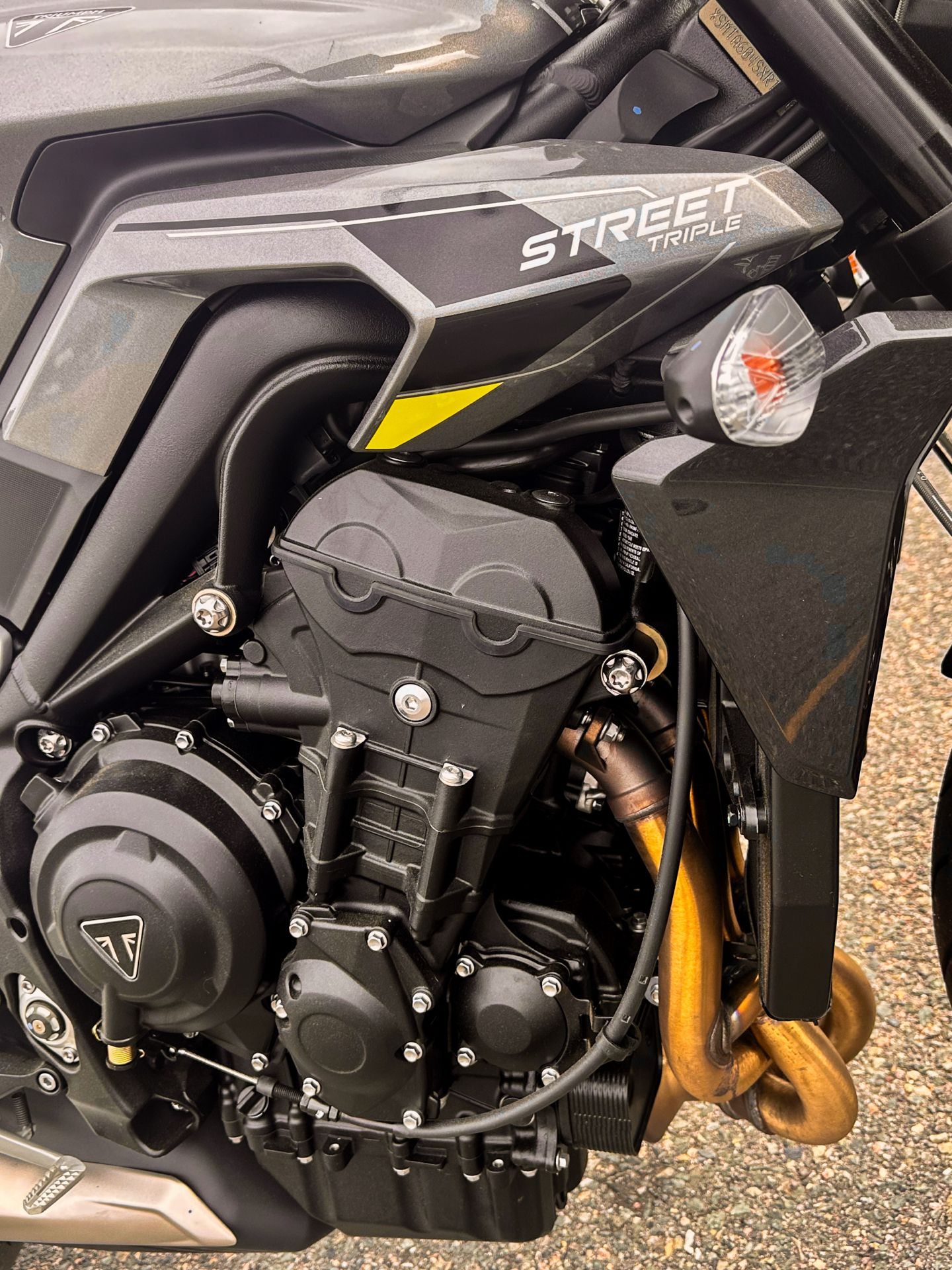 2024 Triumph Street Triple 765 R in Manchester, New Hampshire - Photo 13