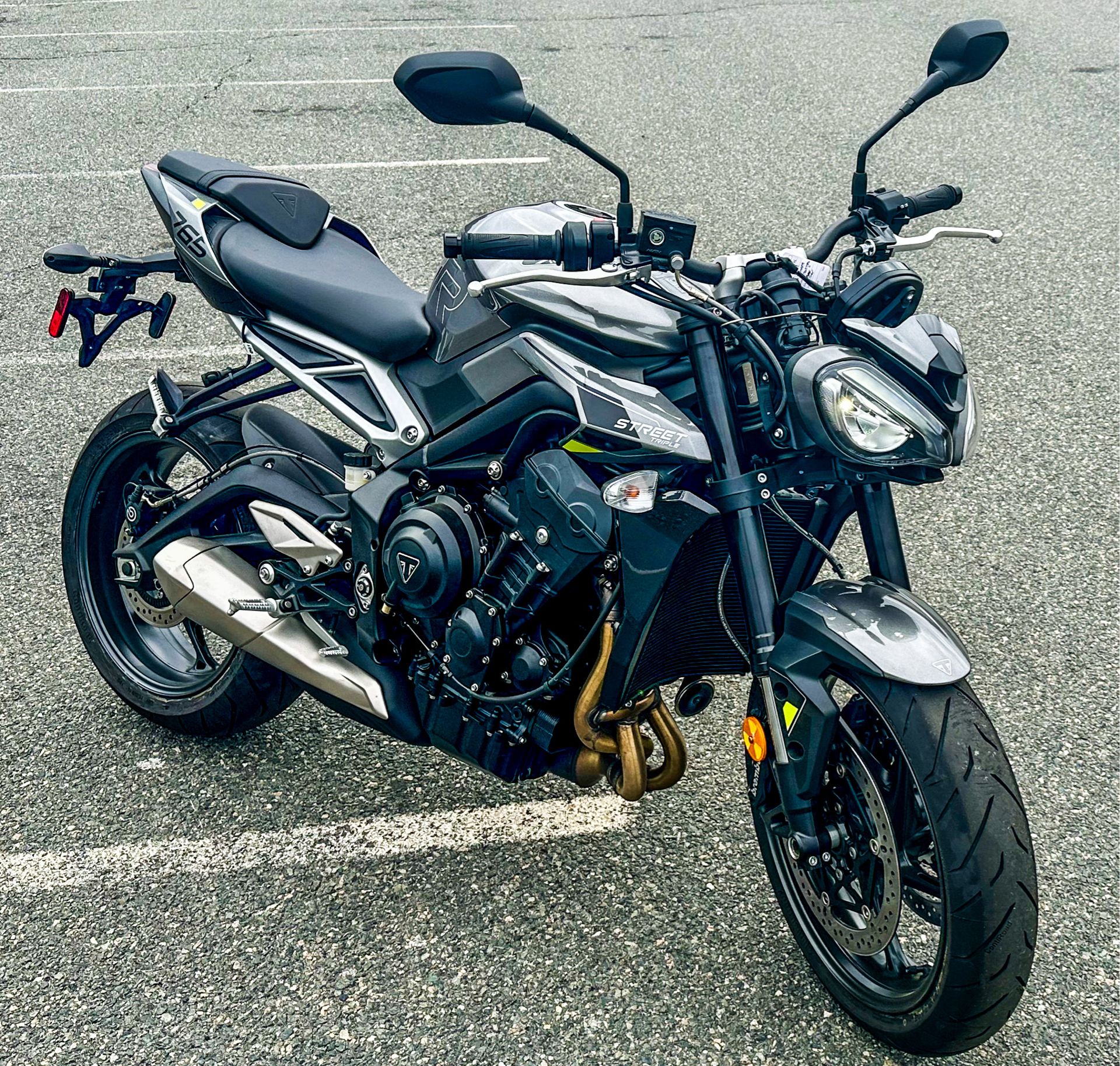 2024 Triumph Street Triple 765 R in Manchester, New Hampshire - Photo 14