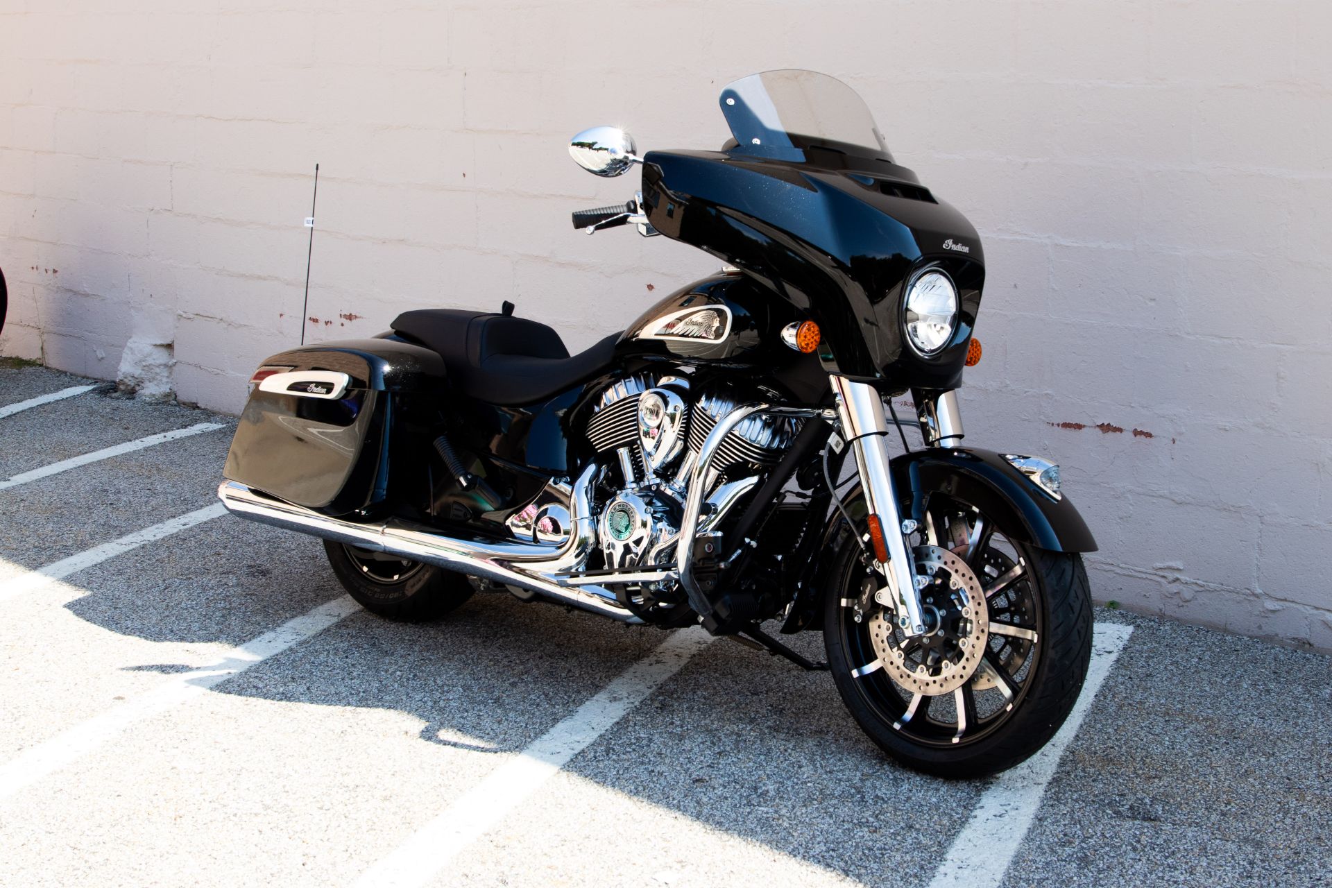 2024 Indian Motorcycle Chieftain® Limited in Manchester, New Hampshire - Photo 2