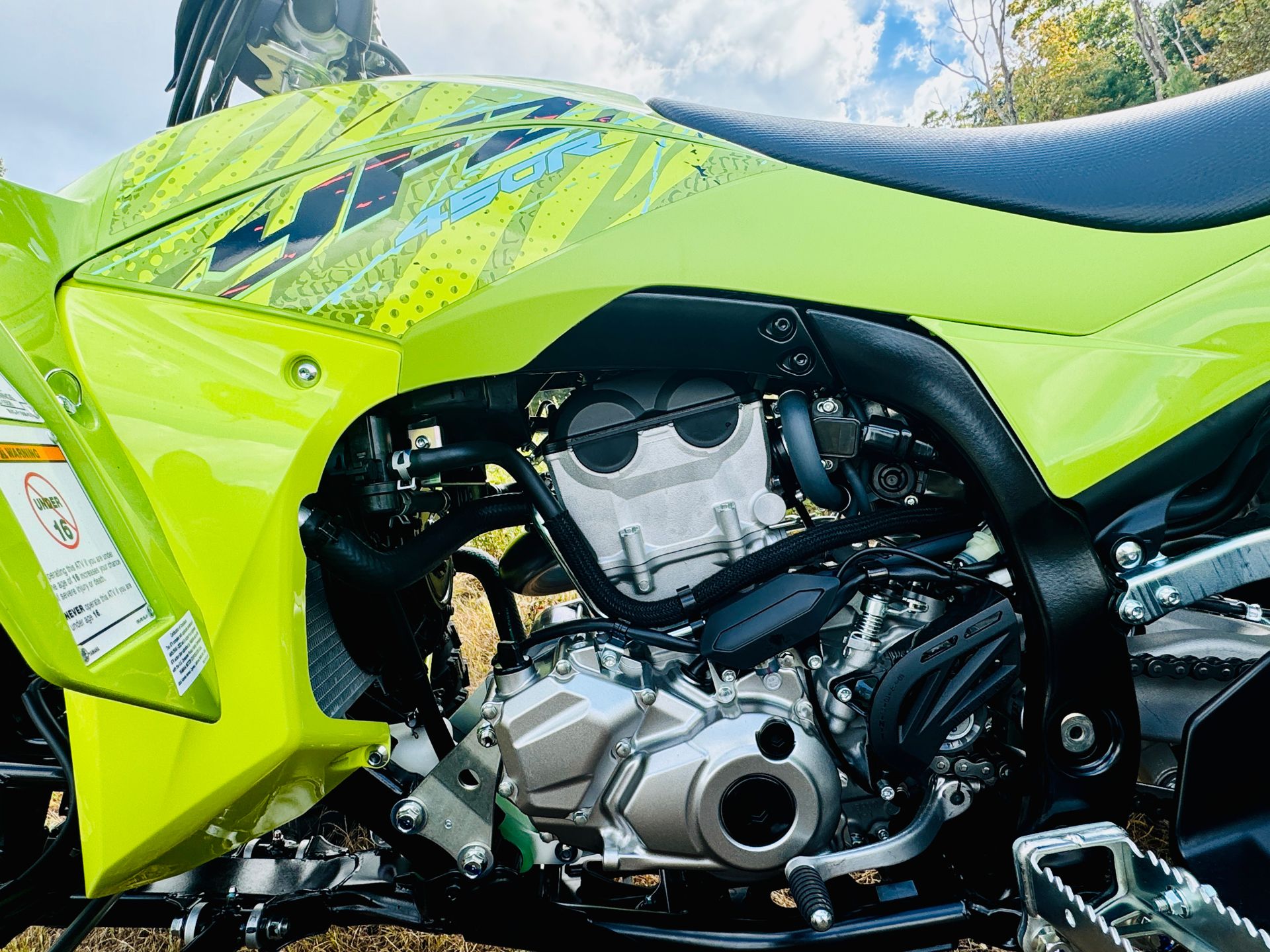 2025 Yamaha YFZ450R SE in Manchester, New Hampshire - Photo 9