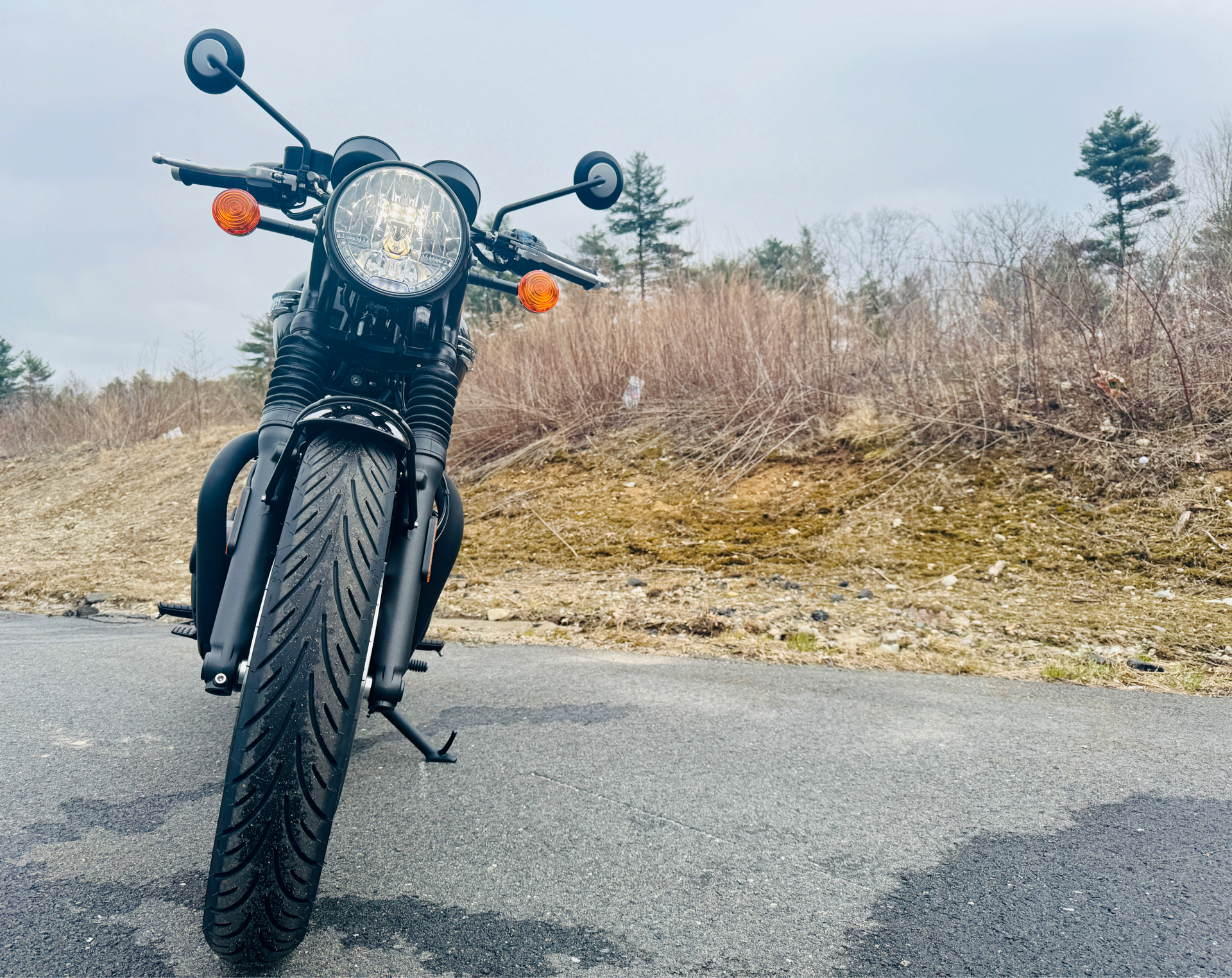 2025 Triumph Bonneville T120 Black in Manchester, New Hampshire - Photo 7