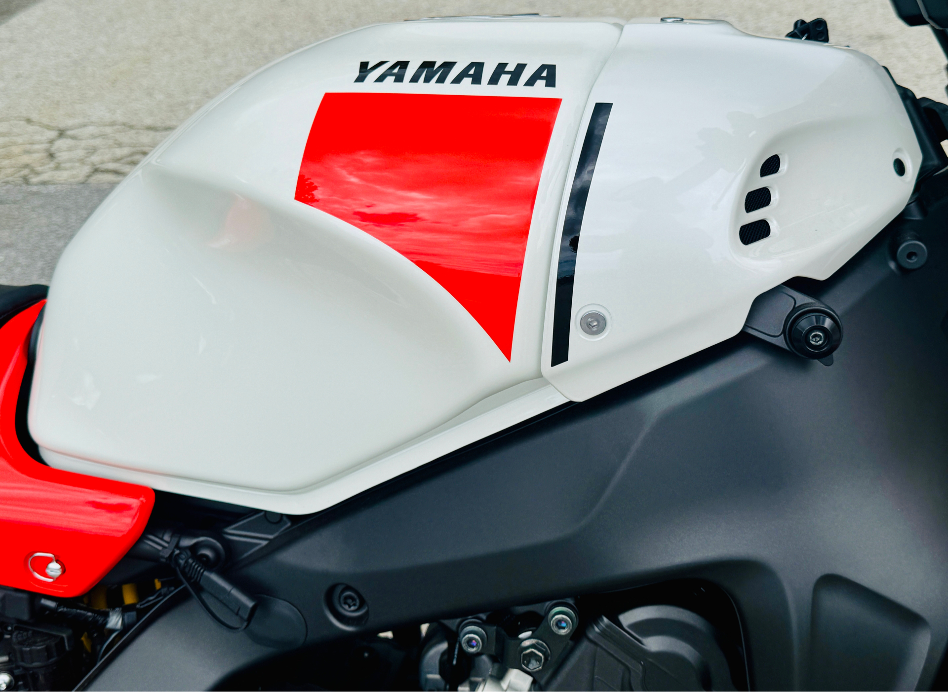 2024 Yamaha XSR900 in Manchester, New Hampshire - Photo 10