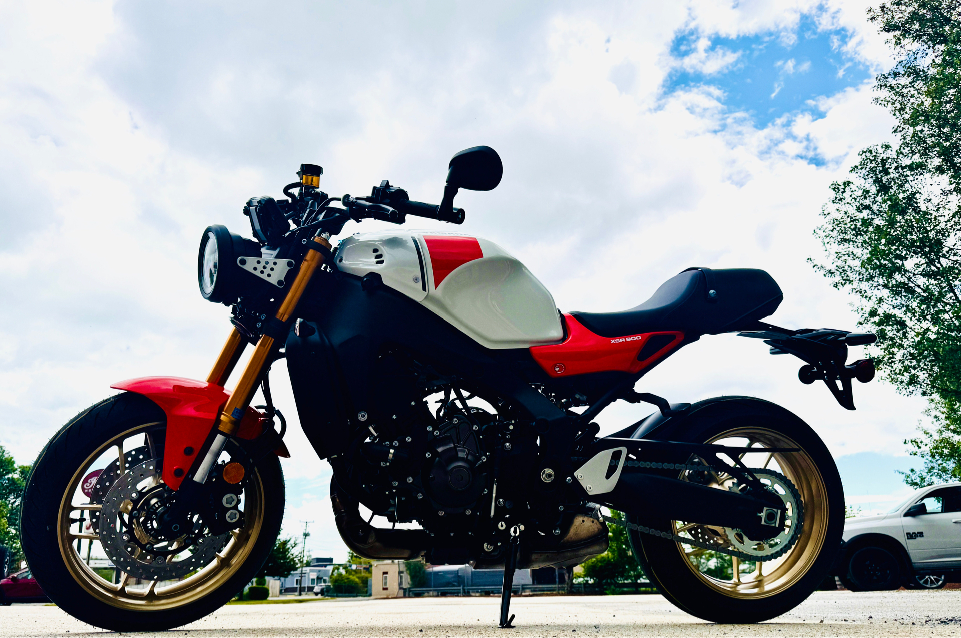 2024 Yamaha XSR900 in Manchester, New Hampshire - Photo 18