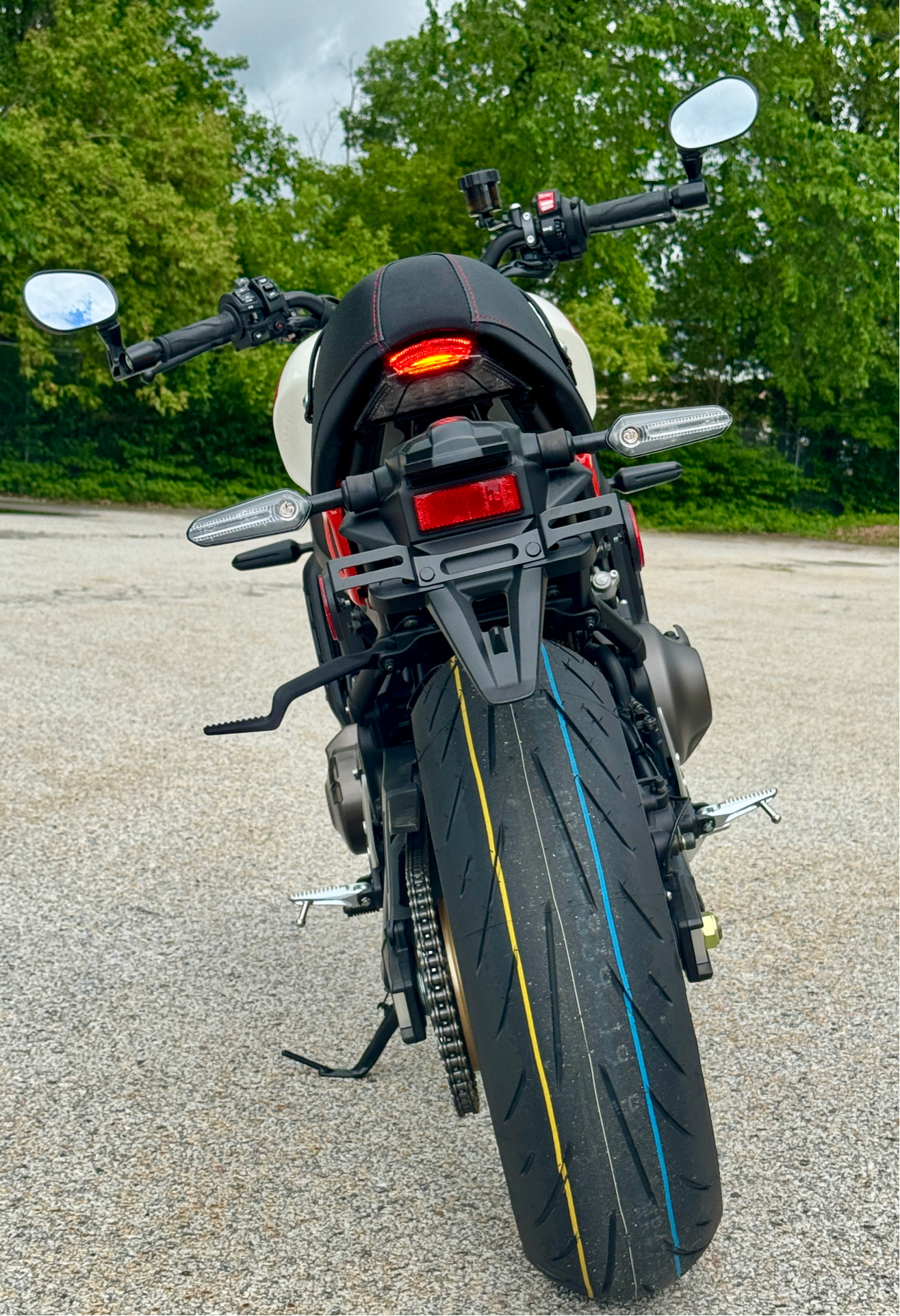 2024 Yamaha XSR900 in Manchester, New Hampshire - Photo 22
