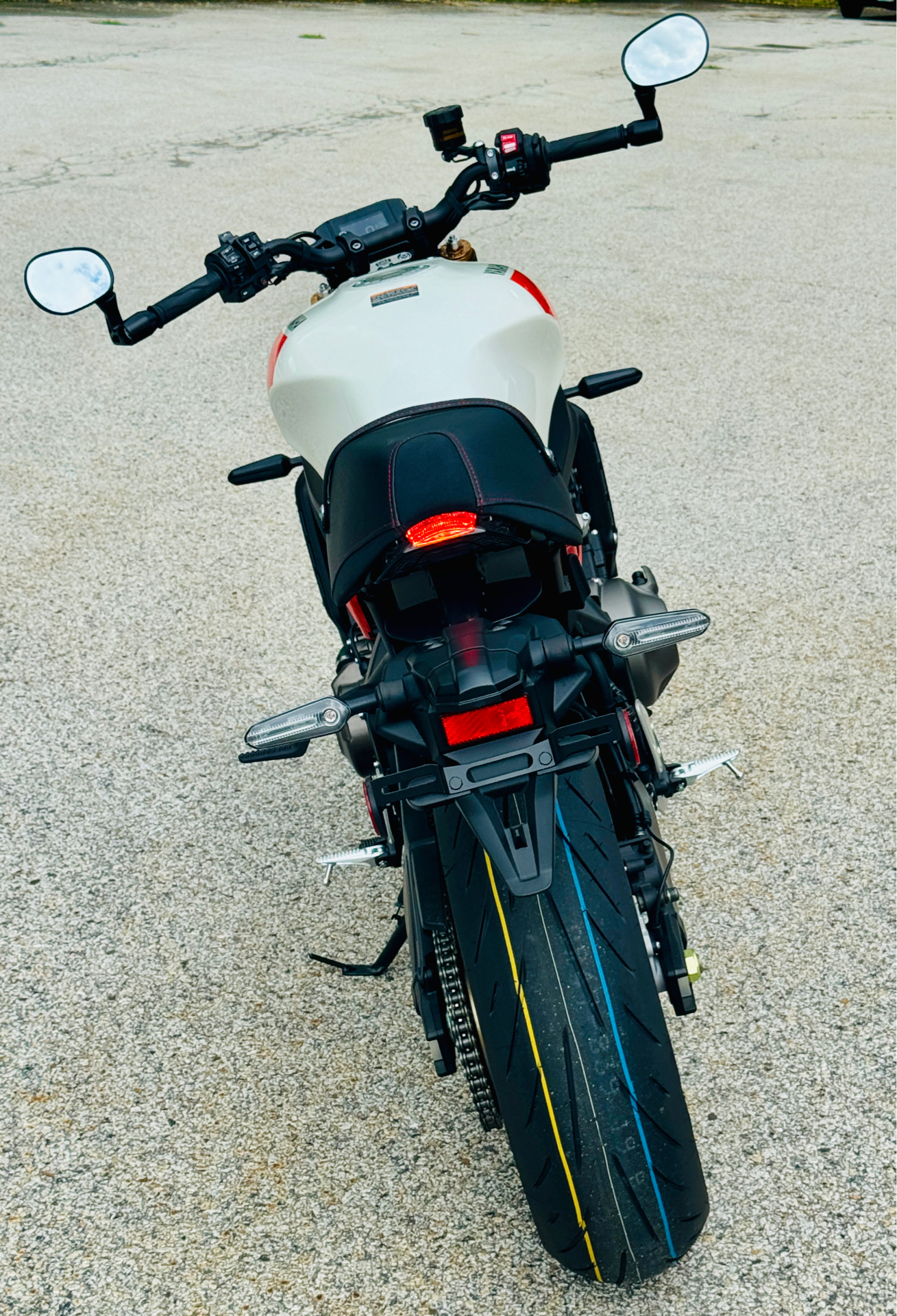 2024 Yamaha XSR900 in Manchester, New Hampshire - Photo 9