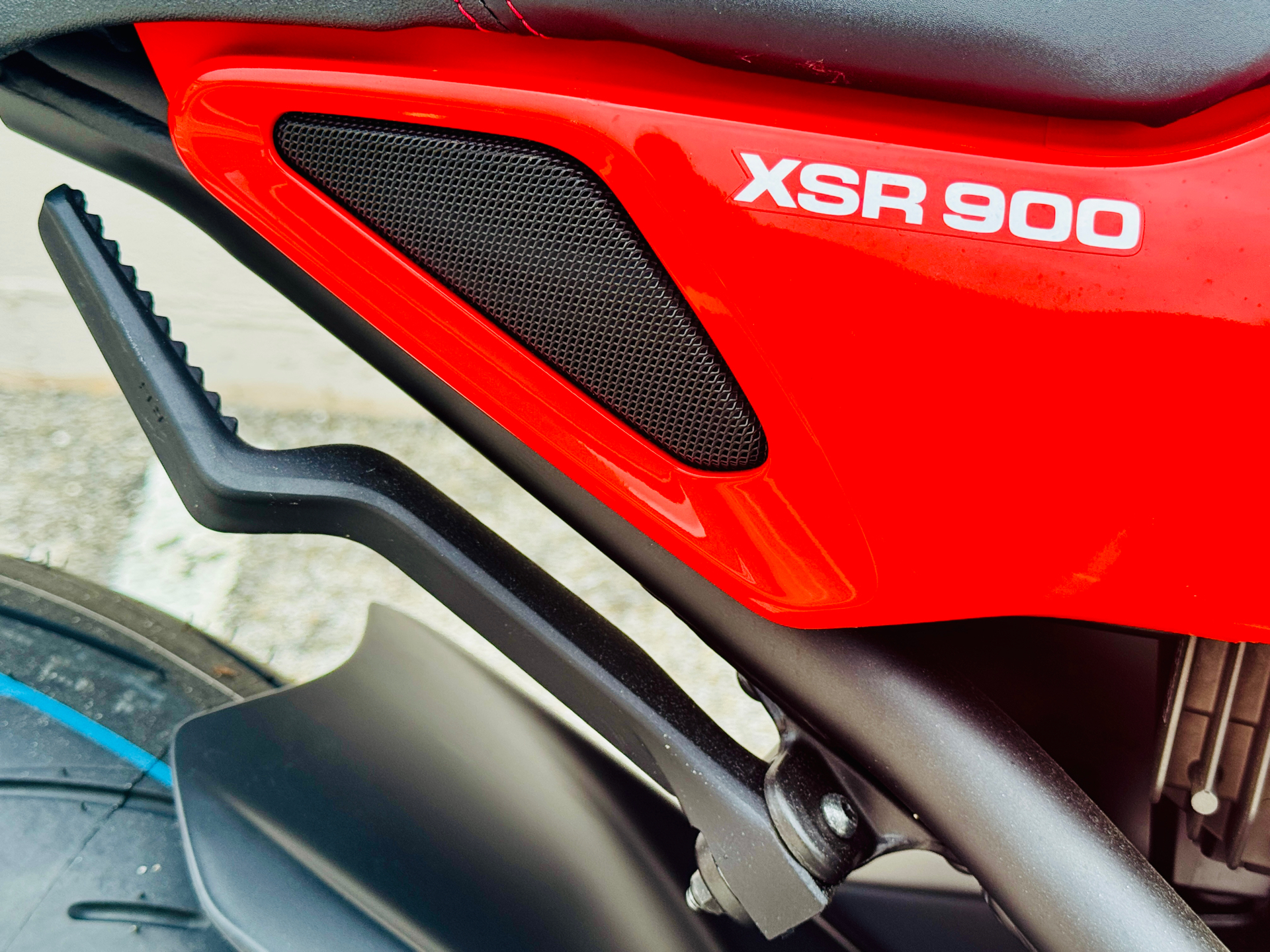 2024 Yamaha XSR900 in Manchester, New Hampshire - Photo 30