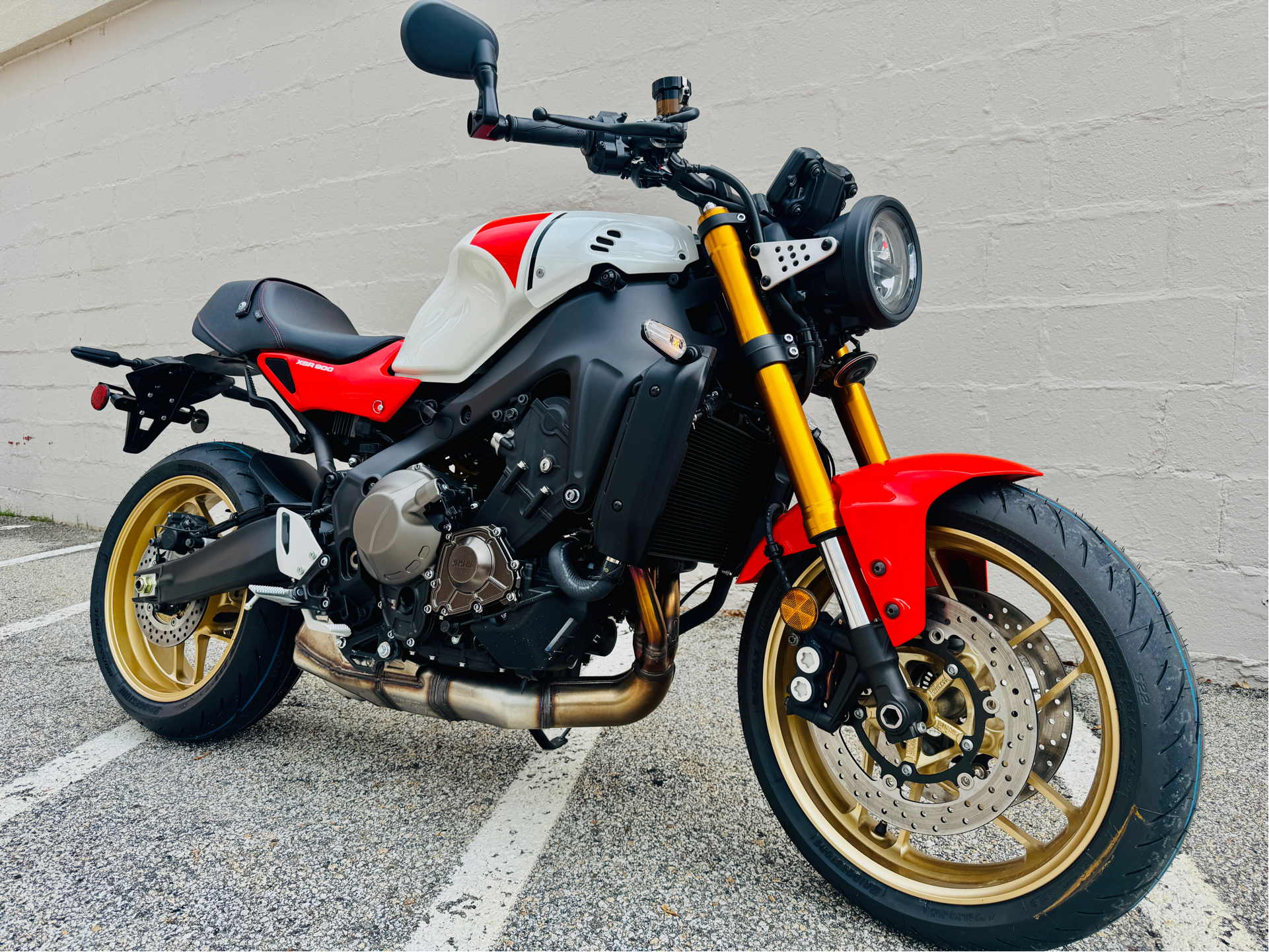 2024 Yamaha XSR900 in Manchester, New Hampshire - Photo 16
