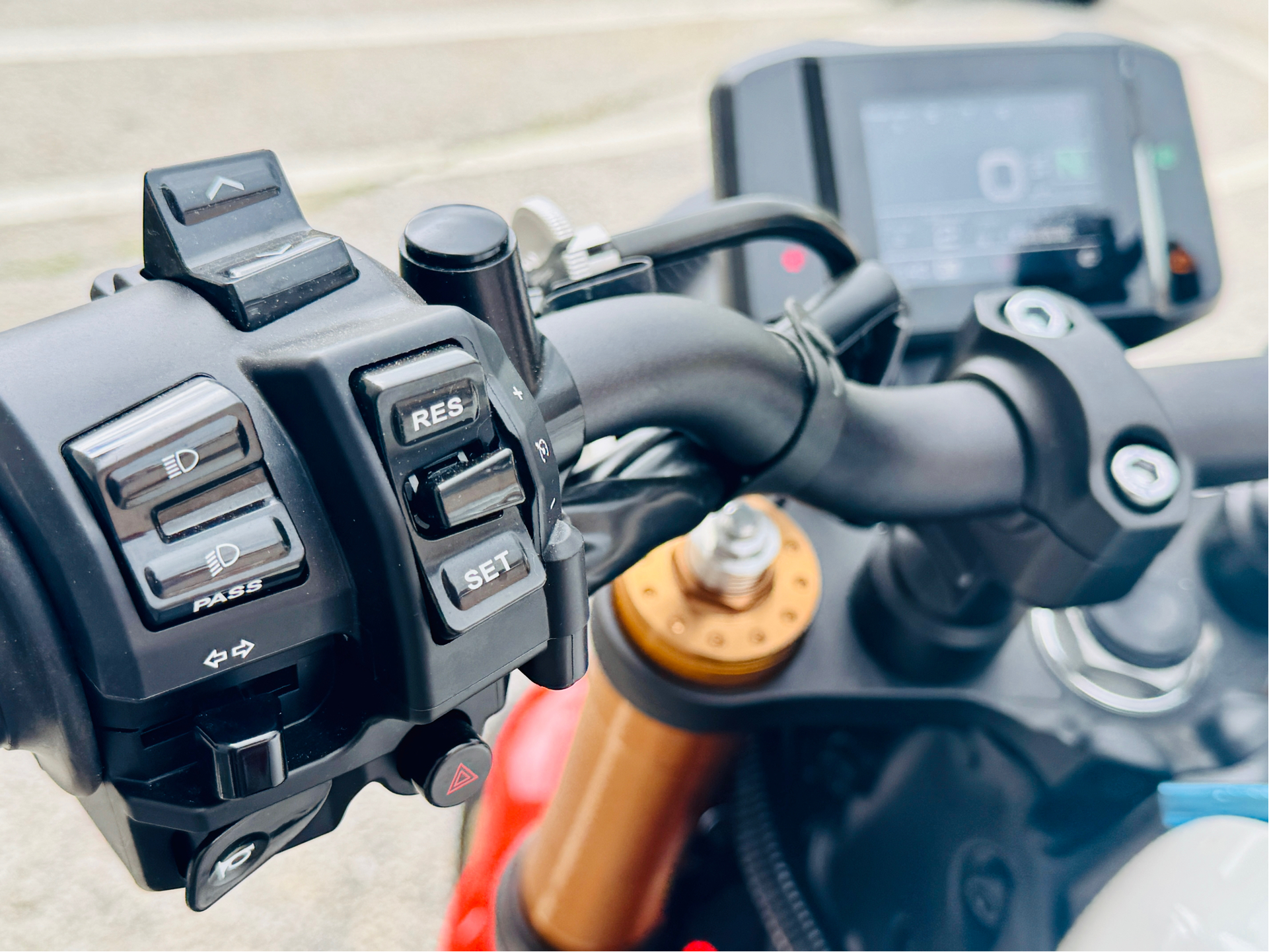 2024 Yamaha XSR900 in Manchester, New Hampshire - Photo 12
