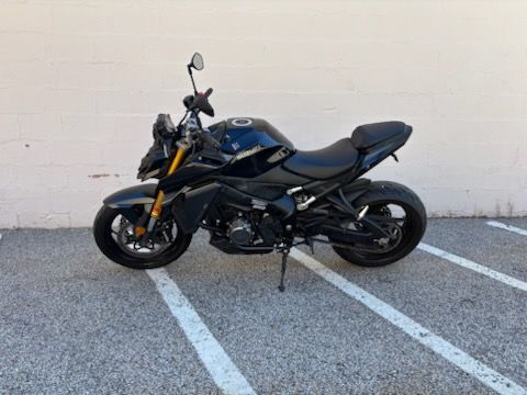 2023 Suzuki GSX-S1000 in Manchester, New Hampshire - Photo 4