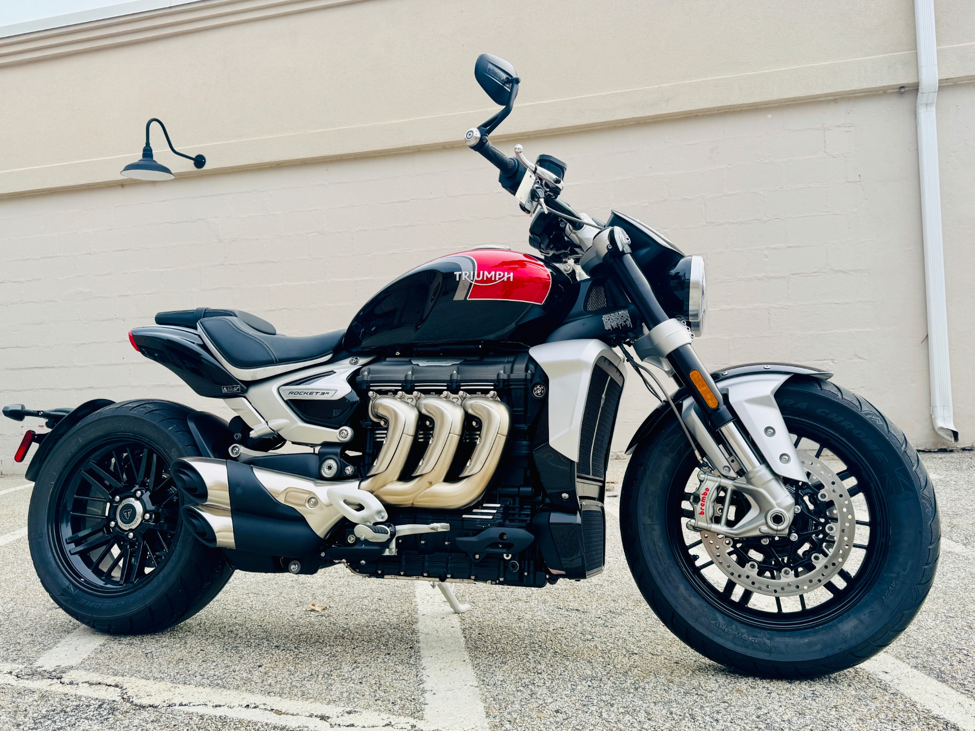 2024 Triumph Rocket 3 R in Manchester, New Hampshire - Photo 7