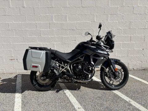 2016 Triumph Tiger 800 XR in Manchester, New Hampshire - Photo 1