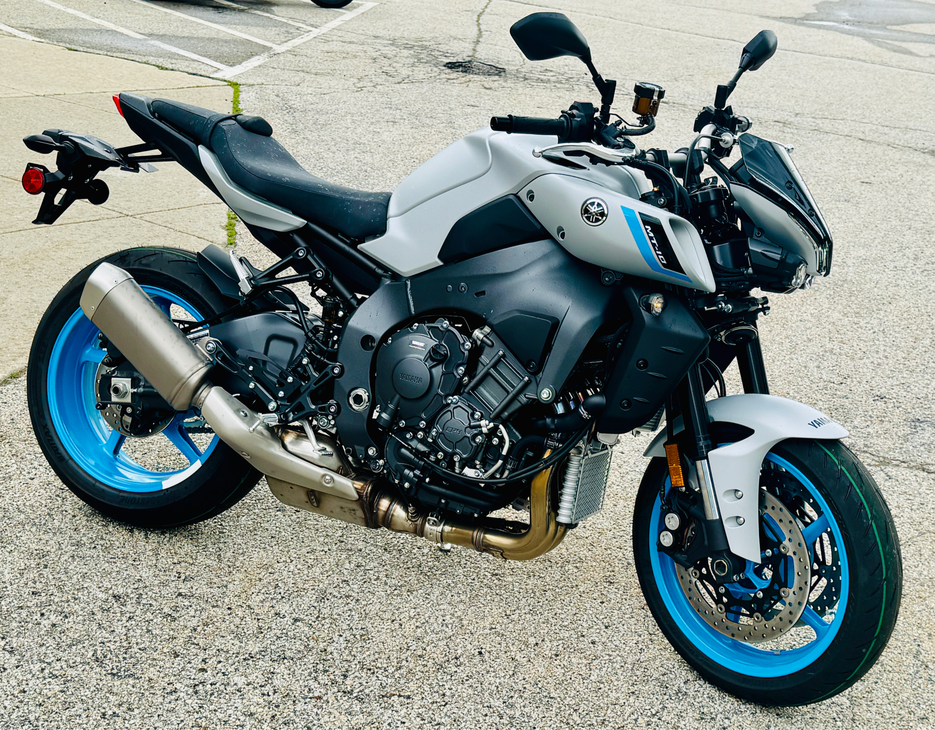 2025 Yamaha MT-10 in Manchester, New Hampshire - Photo 19