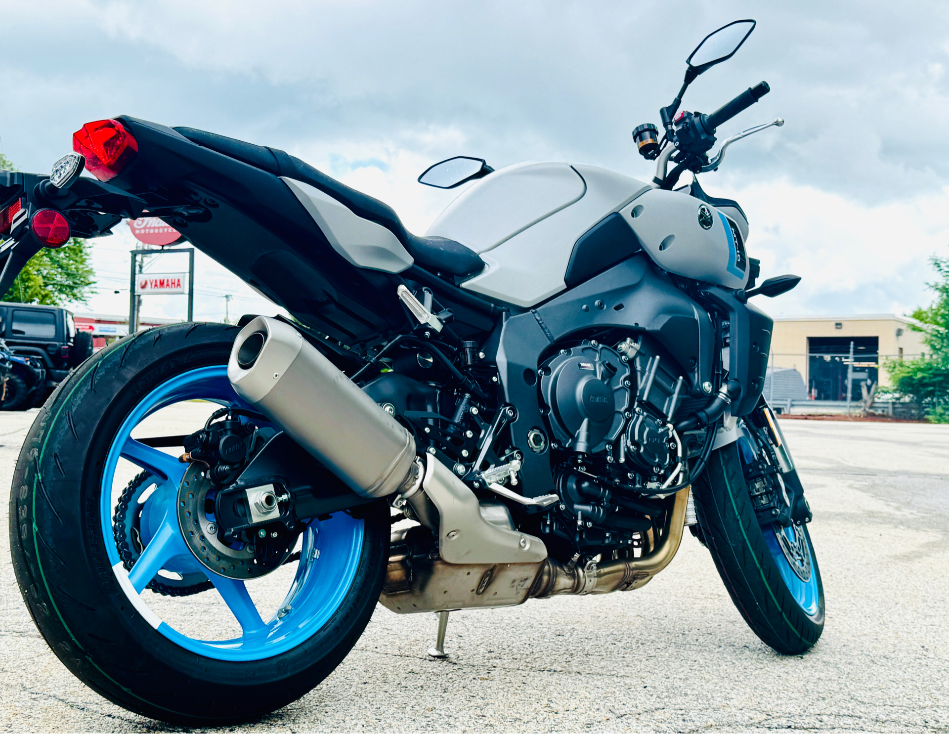2025 Yamaha MT-10 in Manchester, New Hampshire - Photo 11
