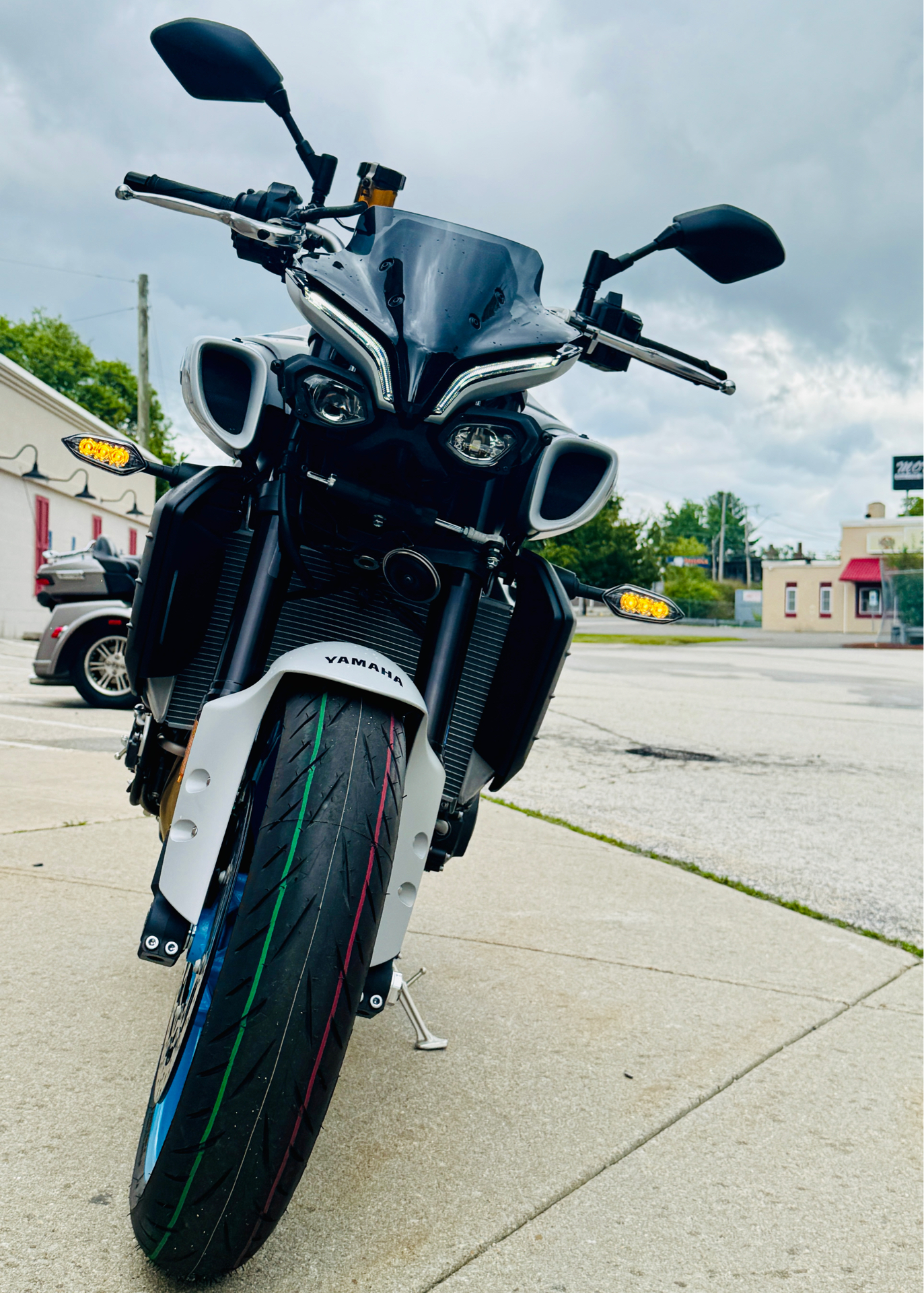 2025 Yamaha MT-10 in Manchester, New Hampshire - Photo 9