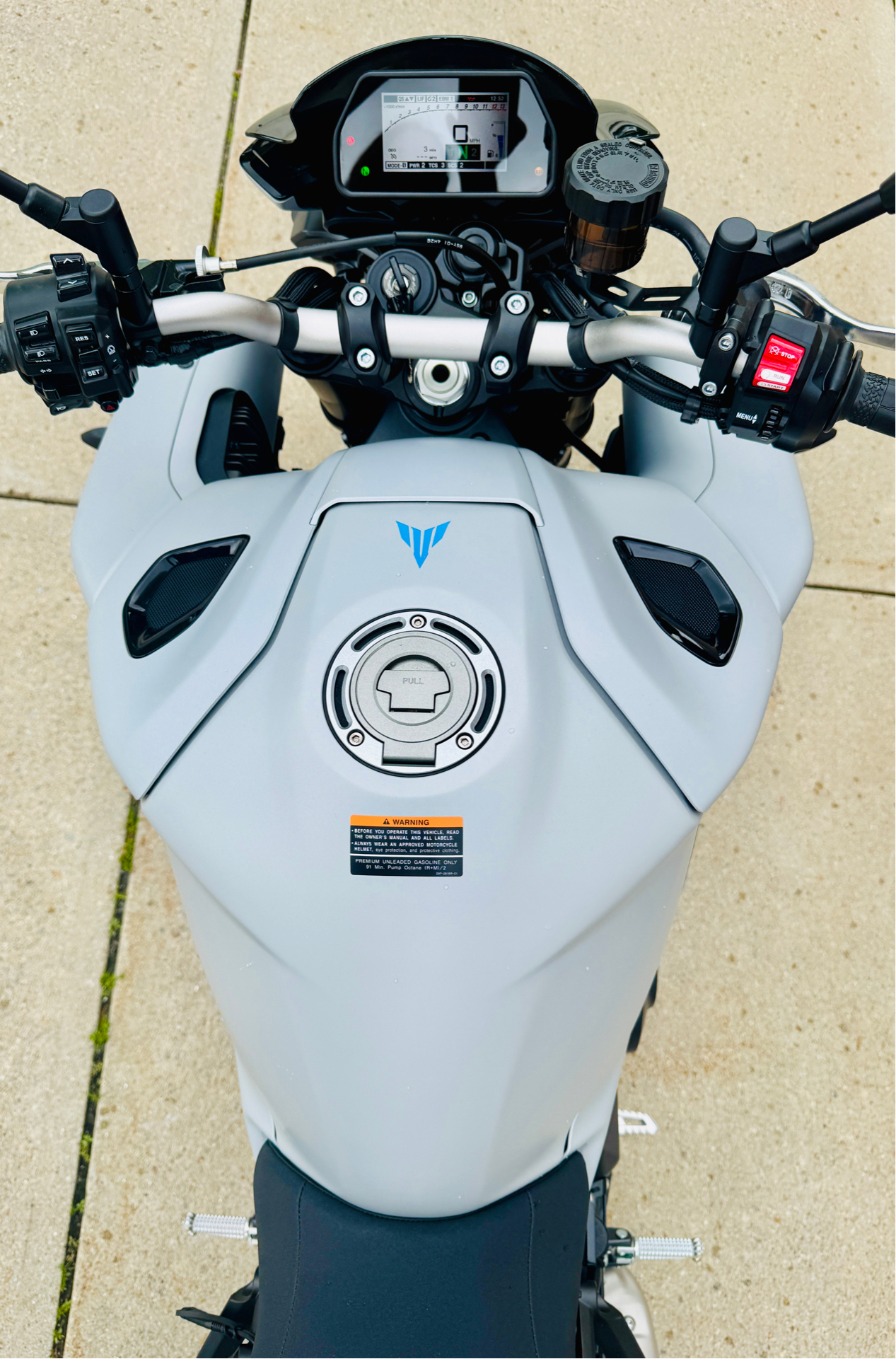 2025 Yamaha MT-10 in Manchester, New Hampshire - Photo 23