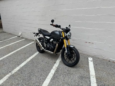 2024 Triumph Speed 400 in Manchester, New Hampshire - Photo 2