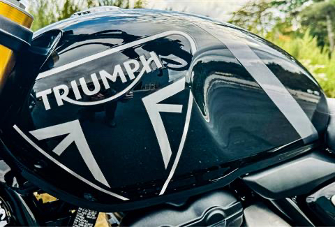 2024 Triumph Speed 400 in Manchester, New Hampshire - Photo 2
