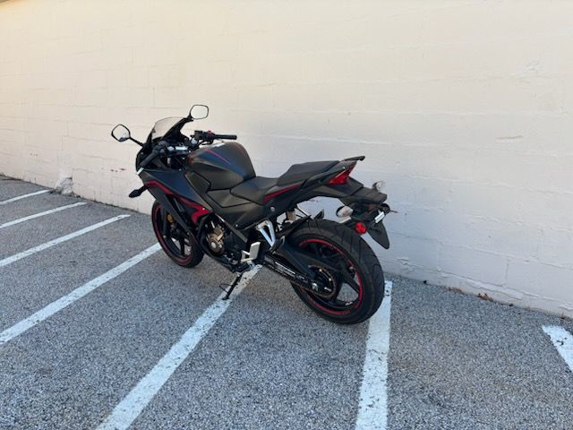 2021 Honda CBR300R in Manchester, New Hampshire - Photo 6