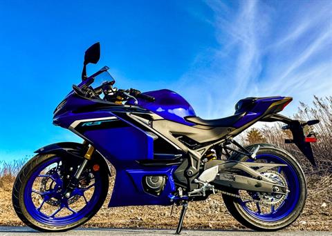 2025 Yamaha YZF-R3 in Manchester, New Hampshire - Photo 9