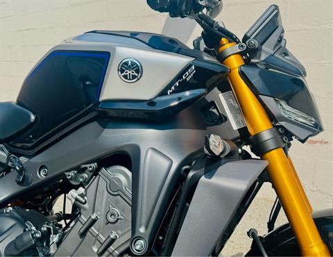 2025 Yamaha MT-09 SP in Manchester, New Hampshire - Photo 17