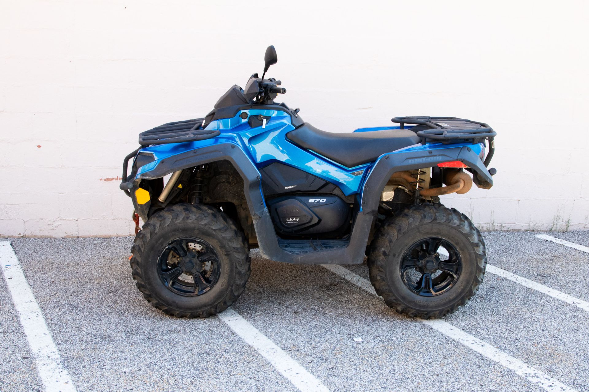 2022 Can-Am Outlander XT 570 in Manchester, New Hampshire - Photo 8