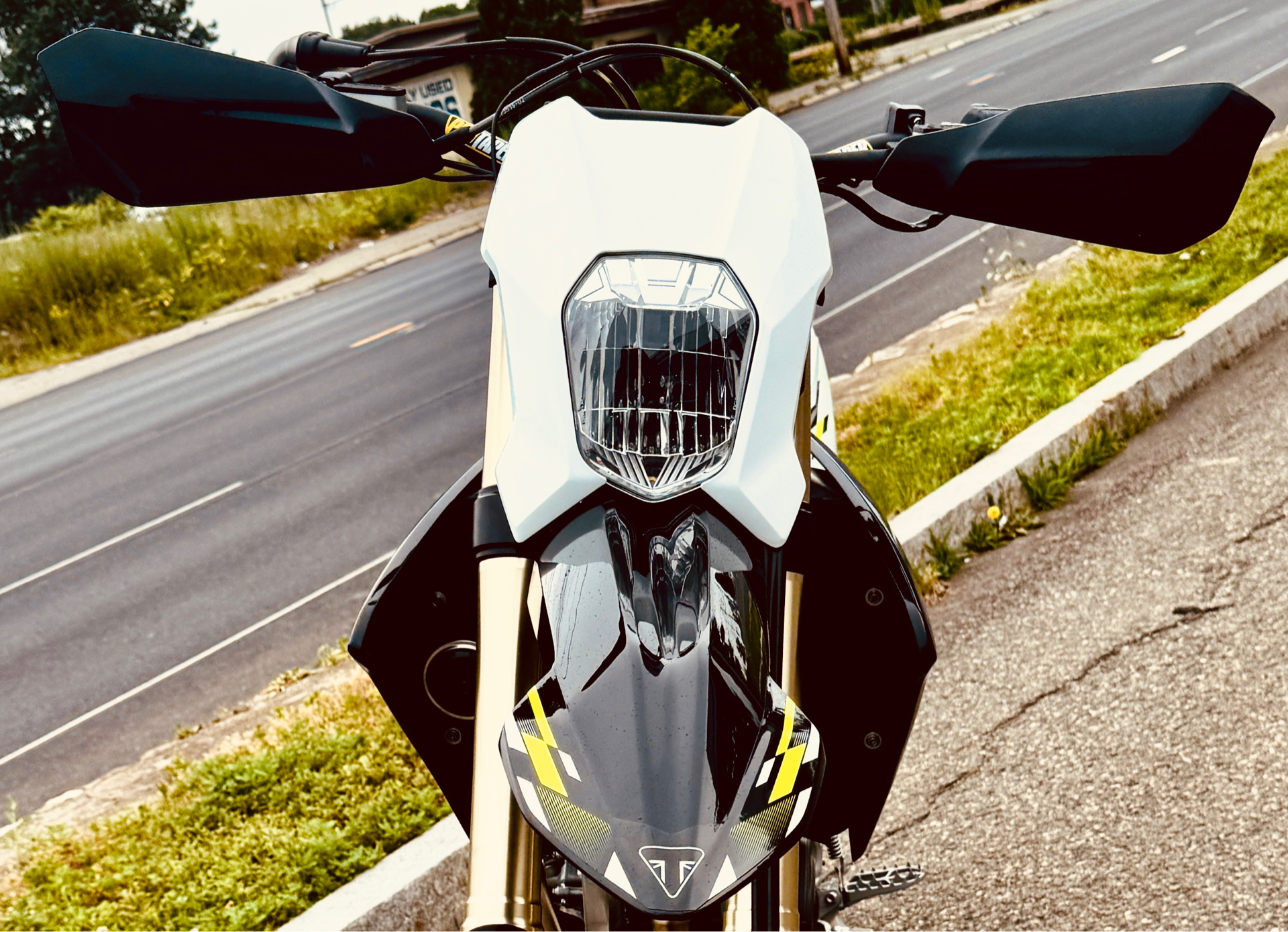 2026 Triumph TF 250-E in Manchester, New Hampshire - Photo 14