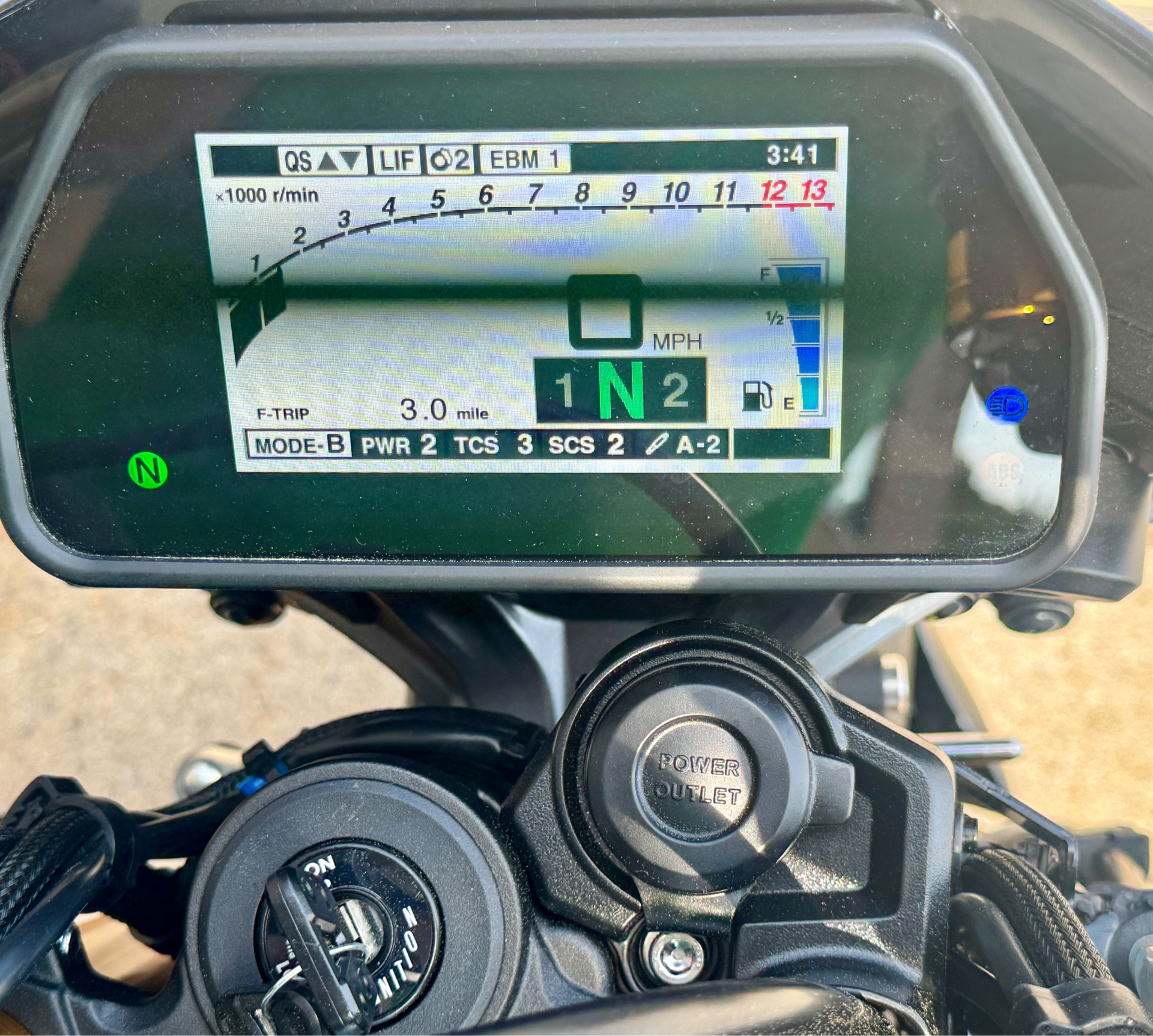 2025 Yamaha MT-10 SP in Manchester, New Hampshire - Photo 7