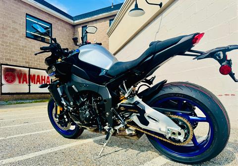 2025 Yamaha MT-10 SP in Manchester, New Hampshire - Photo 9