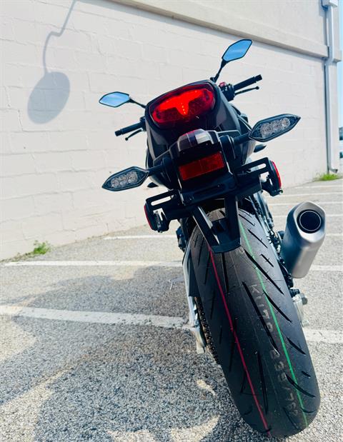 2025 Yamaha MT-10 SP in Manchester, New Hampshire - Photo 21
