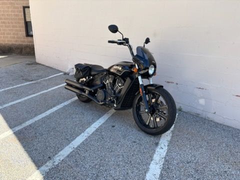 2022 Indian Motorcycle Scout® Rogue Sixty in Manchester, New Hampshire - Photo 2
