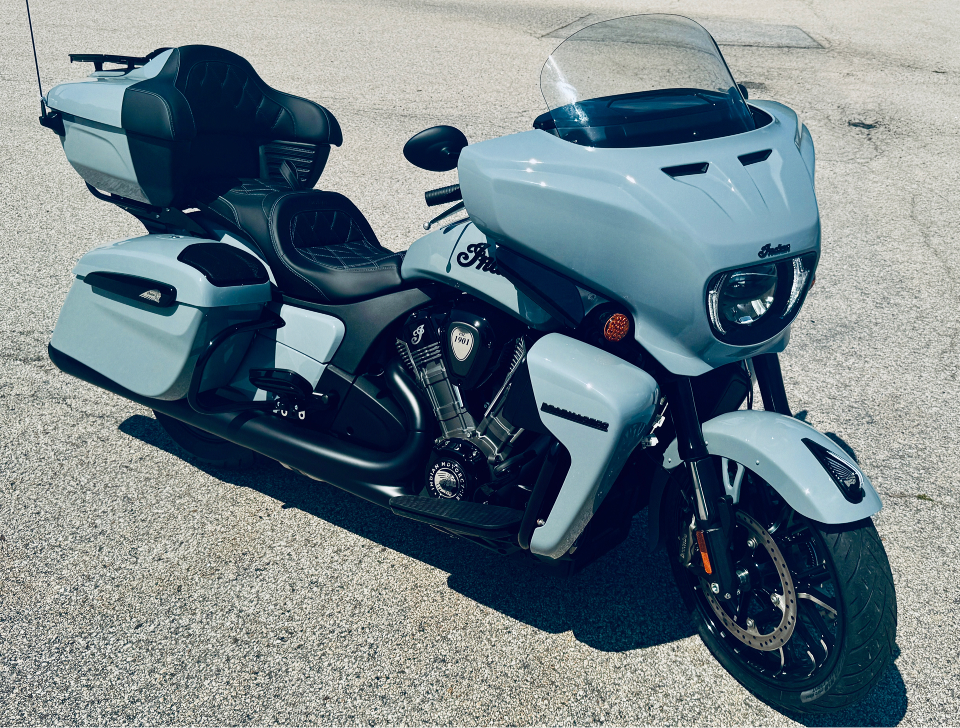2025 Indian Motorcycle Roadmaster® PowerPlus Dark Horse® with PowerBand Audio Package in Manchester, New Hampshire - Photo 7