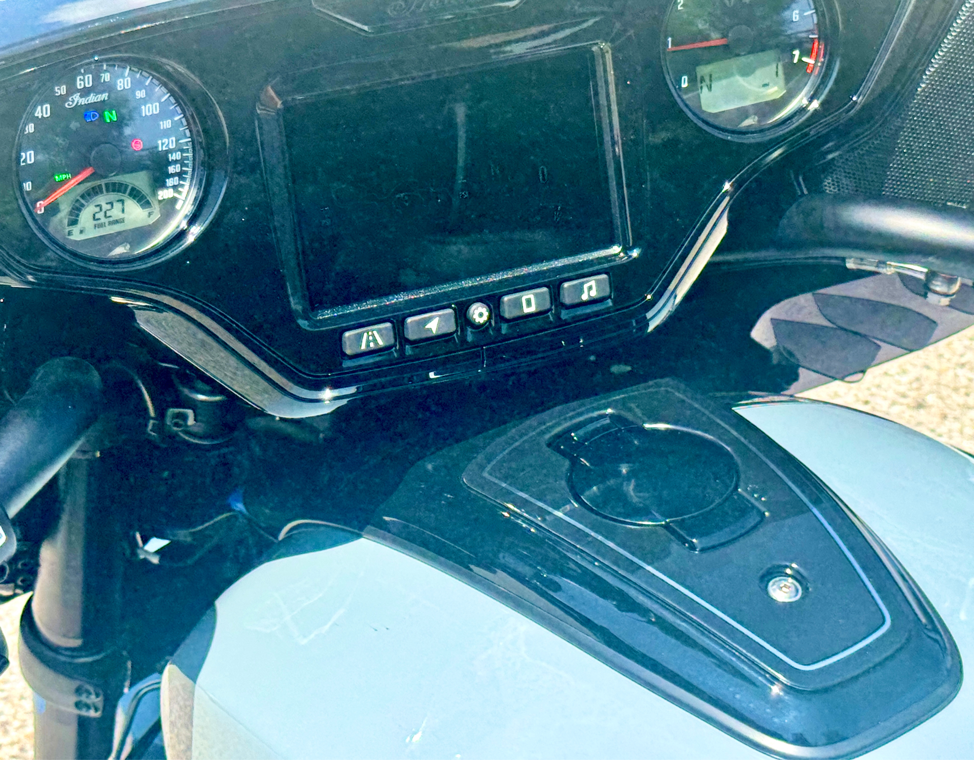 2025 Indian Motorcycle Roadmaster® PowerPlus Dark Horse® with PowerBand Audio Package in Manchester, New Hampshire - Photo 26