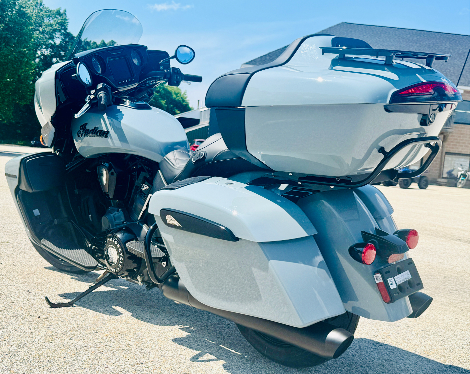 2025 Indian Motorcycle Roadmaster® PowerPlus Dark Horse® with PowerBand Audio Package in Manchester, New Hampshire - Photo 39
