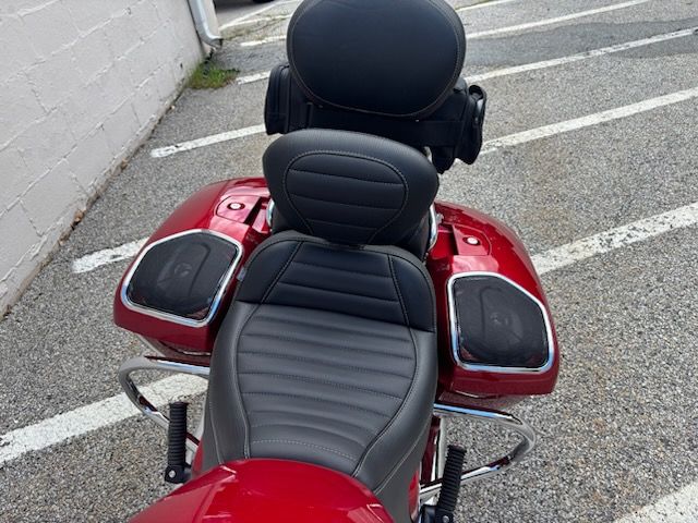 2024 Indian Motorcycle Challenger® Limited with PowerBand Audio Package in Manchester, New Hampshire - Photo 17