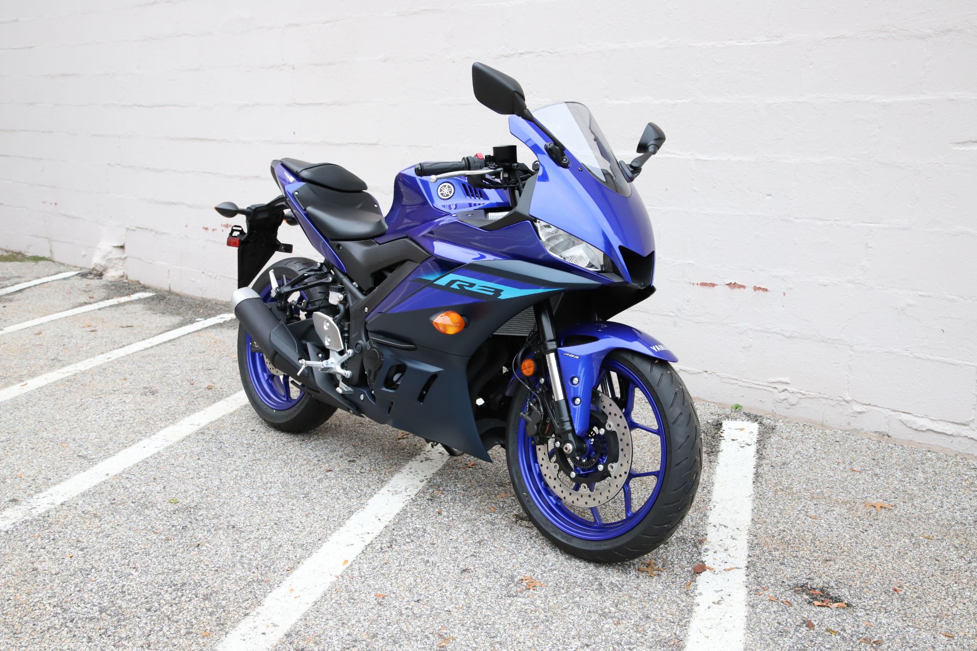 2024 Yamaha YZF-R3 in Manchester, New Hampshire - Photo 2