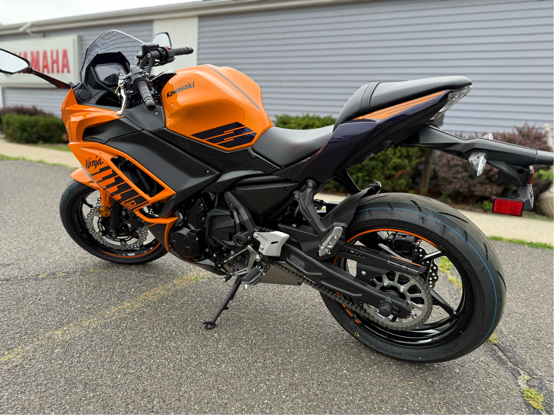 2025 Kawasaki Ninja 650 ABS in Enfield, Connecticut - Photo 3