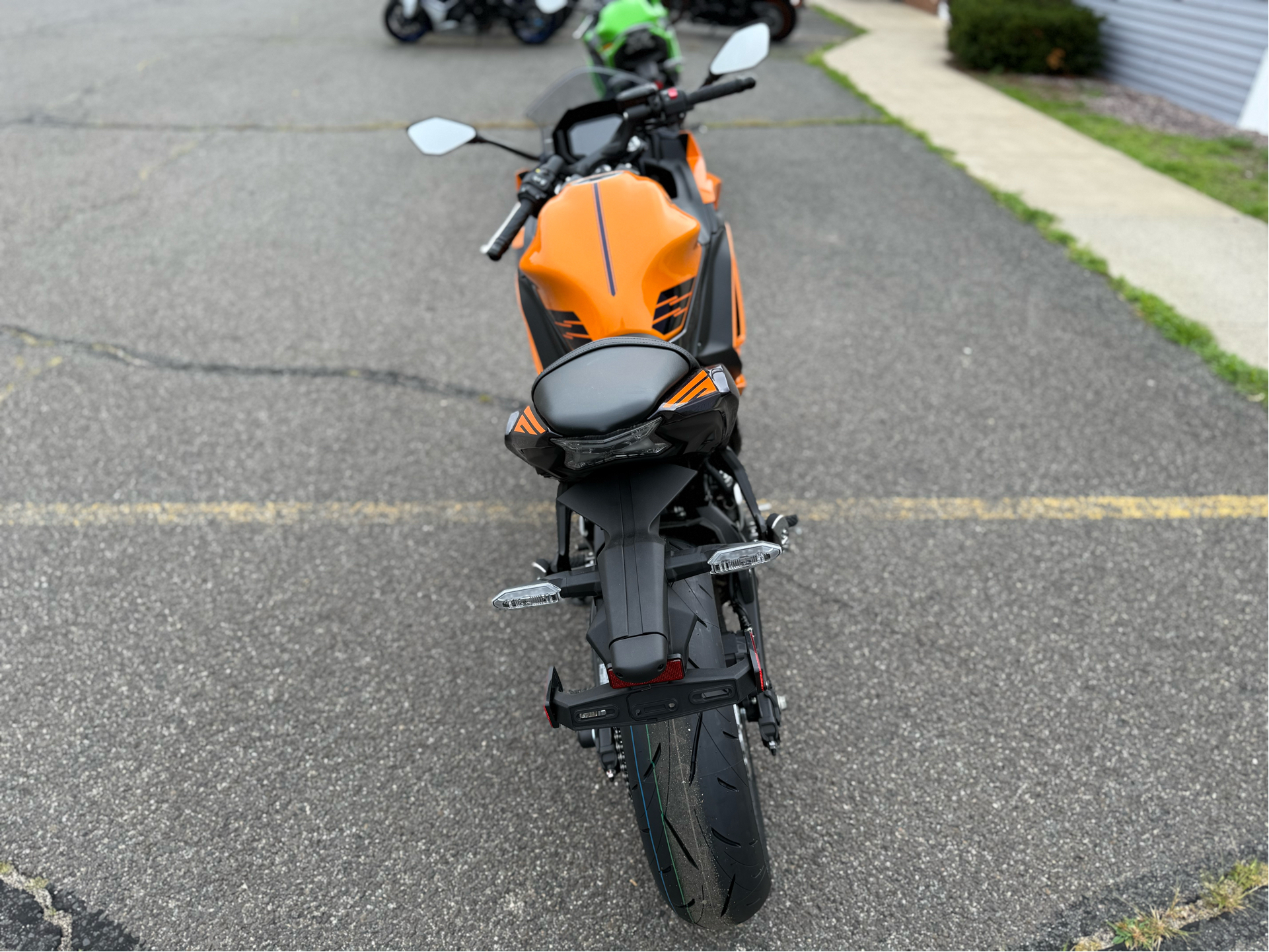 2025 Kawasaki Ninja 650 ABS in Enfield, Connecticut - Photo 4