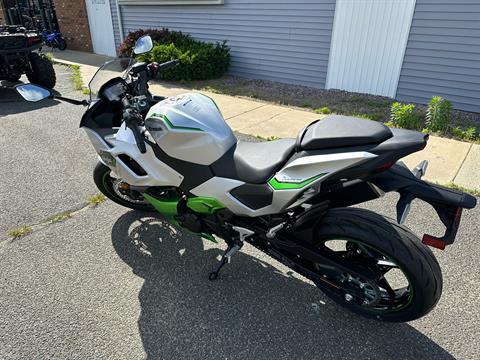 2024 Kawasaki Ninja 7 Hybrid ABS in Enfield, Connecticut - Photo 3